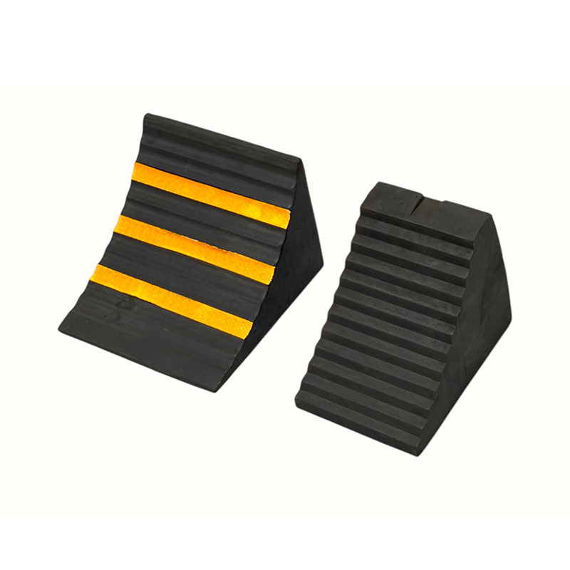 Hentian Roda Getah Anti-Slip Bertetulang Segi Tiga (dengan Pemegang Bersepadu) Hentian Roda Getah Anti-Slip Bertetulang Segi Tiga (dengan Pemegang Bersepadu)